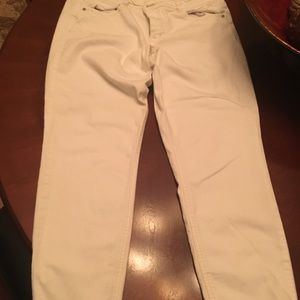 Size 14 white ankle jeans